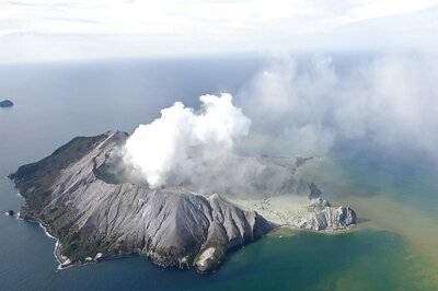 New Zealand Divers Attempt to Recover Last Two Volcano Victims