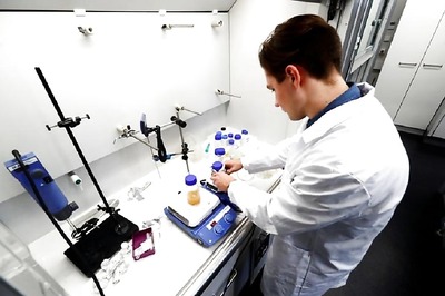 Bill Introduced to Ban Chinese Military Scientists from American Labs