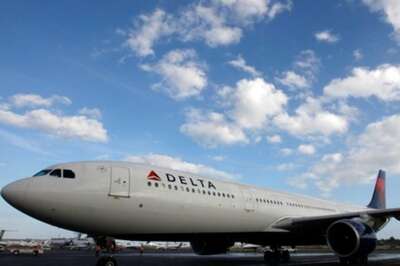 Delta Flight Forced To Return After Maggots Fall On Passengers From Overhead Cabin