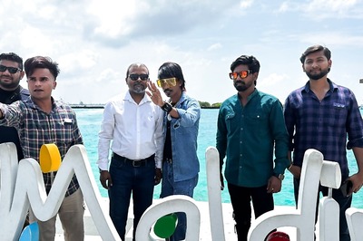 After Meeting Bill Gates, Dolly Chaiwala Jets Off To Maldives For A Blissful Vacation