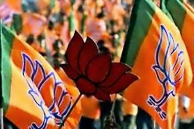 BJP to hold review meet after exit polls predict AAP win in Delhi