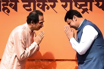 'Big Brother' Shiv Sena Signals Alliance Still On, But Wants BJP to Sweeten Deal With 50-50 Seat Sharing