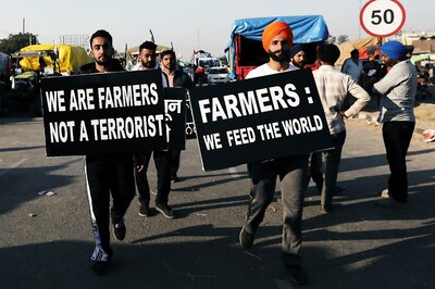 Farmers' Protest: Punjab Athletes March Towards Rahstrapati Bhawan to Return Awards, Halted Midway