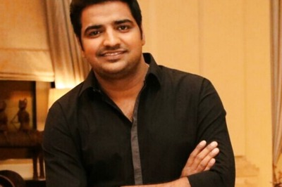 Naai Sekar Fame Sathish Celebrates Daughter's Birthday, Sivakarthikeyan Attends Party