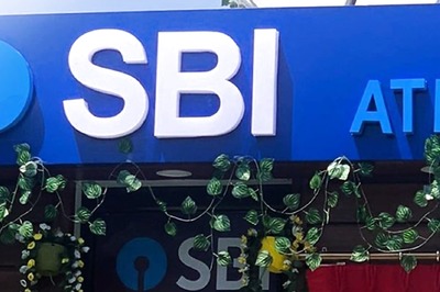 SBI Opens Floating ATM on a Houseboat at Dal Lake, Srinagar: See Photos