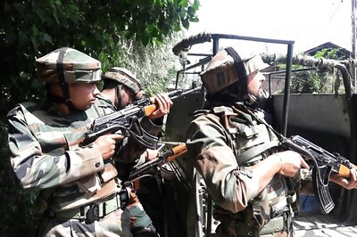 Clashes Erupt Near Pulwama Encounter Site; One Killed