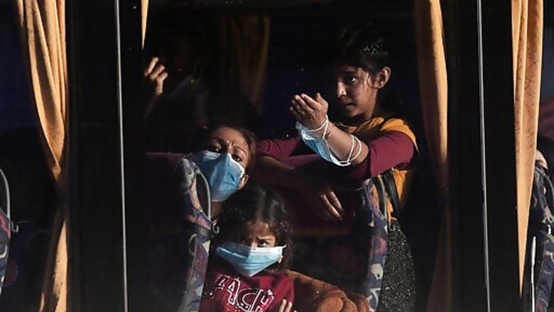 Dutch Activists Want To Airlift Migrants Off Greek Island
