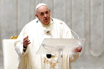 Pope Francis Expects to Spend His Final Days in Rome, Claims New Book