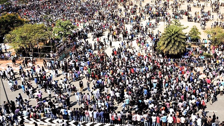 Inspired by Jallikattu Protest, Andhra Youth Presses For State's Special Status
