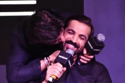 Did Shah Rukh Khan Just Confirm That John Abraham's Jim Is Alive in Pathaan?