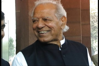 Ailing Dara Singh still on life support system