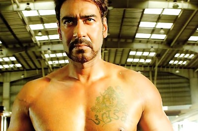 Ajay Devgn meets Akhilesh Yadav, praises UP's film policy