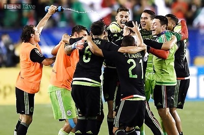 Mexico beat Jamaica in CONCACAF Gold Cup