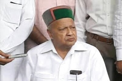 Virbhadra, Wife Appear in Delhi Court in Disproportionate Assets Case