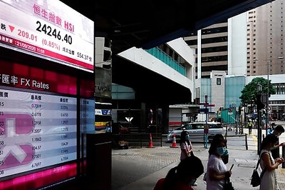 Global Markets Lower After Wall St Declines For Third Week