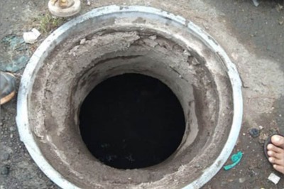 Two Sanitation Workers Die of Suffocation While Cleaning Sewage Line in Ahmedabad