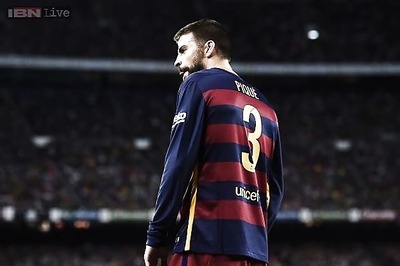 Barcelona's Gerard Pique apologises over Super Cup red card rant