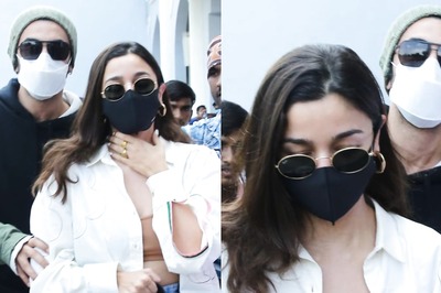 Ranbir Kapoor Protects Alia Bhatt from Crowd As They Get Mobbed at Jodhpur Airport; See Photos