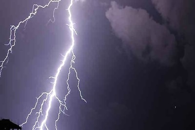 Lightning strike kills couple, a cow and a calf in Sikar district