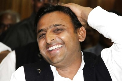 Akhilesh Yadav launches pack of 'Samajwadi Sugandh' perfumes to mark 4 years in office