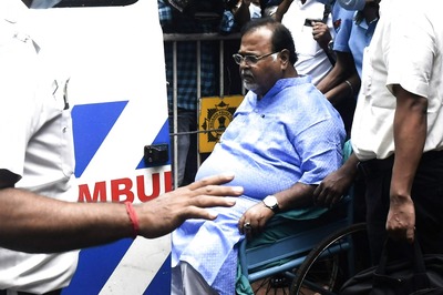 Doctors' Team Conducts Health Check-up of Ex-Bengal Minister Partha Chatterjee in Kolkata Jail