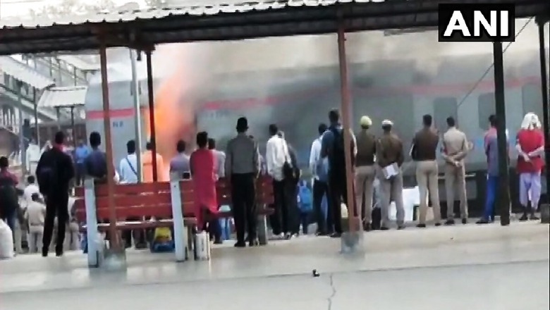After Shatabdi Fire Incident, Railway Mulls Severe Penalty for Smoking in Trains if it Leads to Property Damage