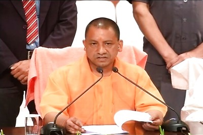 CM Yogi Adityanath to Make 60,000 km of UP Roads Pothole Free by June 2017