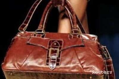 Handbags a health hazard, women warned