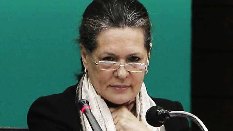 Hillary, Sonia among 'World's Powerful Moms' list