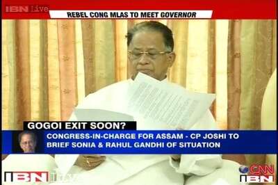 Rahul Gandhi backs Assam CM Gogoi, asks him to control rebel MLAs