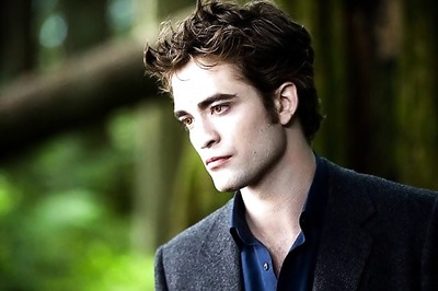 Robert Pattinson wants emotional connect first