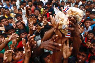 Relocating Rohingya From Crowded Bangladeshi Refugee Camps to Remote Island 'Uncertain' After UN Doubts