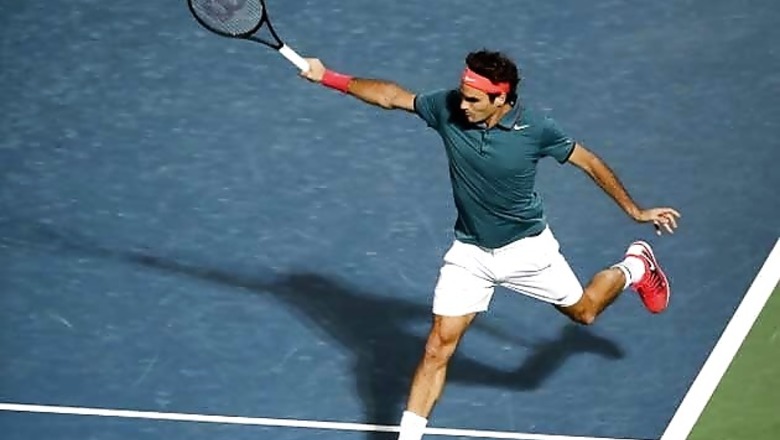 Roger Federer wins opener in Dubai