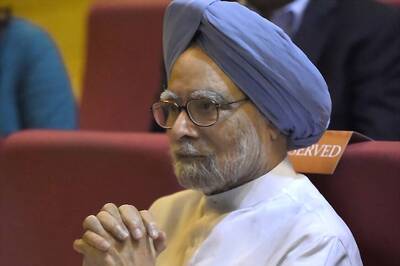 State of Economy a Powerful Indictment of Modi Govt: Manmohan's Broadside on Job Data, Note Ban