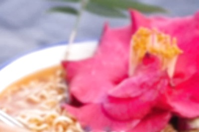 Watch: YouTuber Sets Up Fake Restaurant, Serves Instant Ramen In Style