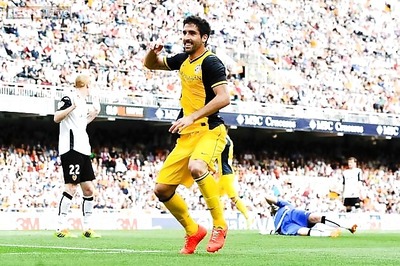 Atletico Madrid beat Valencia 1-0 to move closer to La Liga title