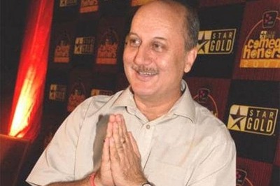 Anupam Kher crosses five million followers on Twitter