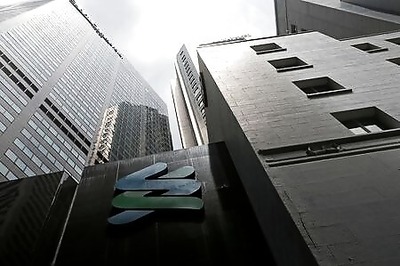 Standard Chartered To Streamline Business, Cut Senior Roles