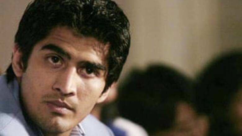 Corporates spar to win over boxer Vijender