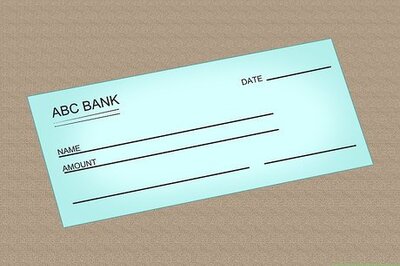 How to Verify Funds Before Cashing a Check