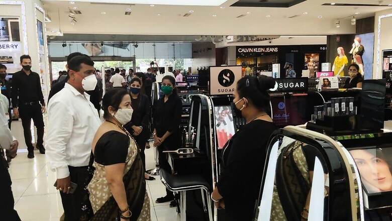 Mumbai Mayor Pays Surprise Visit to Suburban Mall to Check Covid-19 Measures