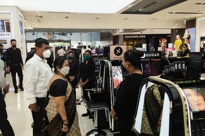 Mumbai Mayor Pays Surprise Visit to Suburban Mall to Check Covid-19 Measures