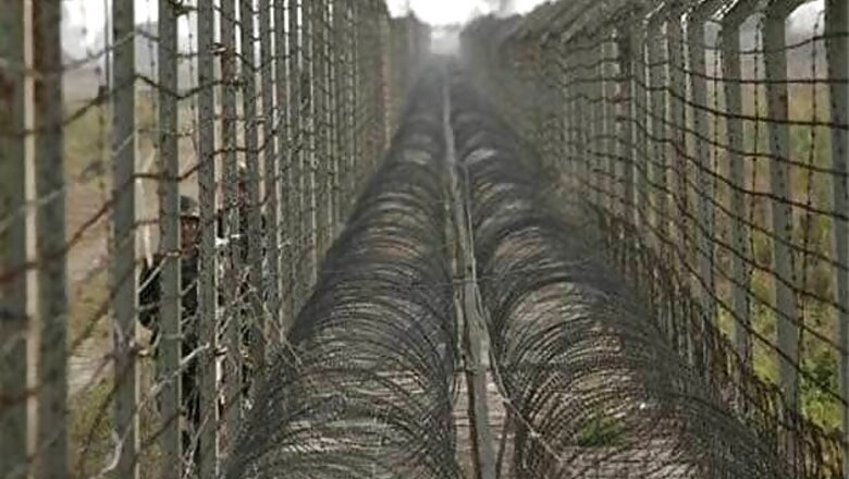 Top army officers review operational preparedness along LoC