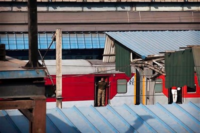 Railways to mobilise Rs 20,000 crore from market borrowing in financial year 2016-2017