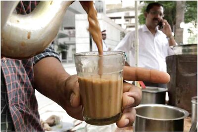 A Cup of Tea for Rs 1,000? Here's Why Chai Lovers are Flocking to This Roadside Stall in Bengal
