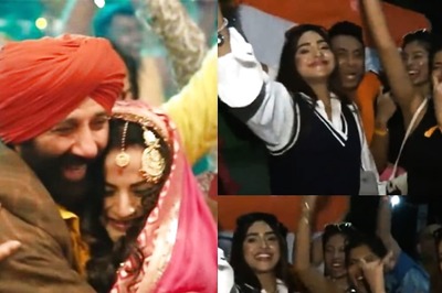 Gadar 2 Frenzy Grips Sri Lanka; Fans Sing 'Main Nikla Gaddi Leke' To Celebrate India's Win; Watch