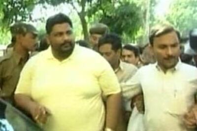 Pappu Yadav switches sides, will campaign for Cong