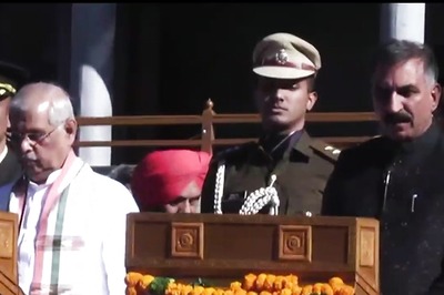 News18 Evening Digest: Sukhwinder Sukhu Takes Oath as Himachal CM, Bengaluru Couple Fined for Walking Near Home At Night & Other Stories