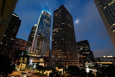 Tallest Building West of Mississippi River Opens in Los Angeles