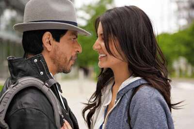 SRK, Anushka Sharma Share Beautiful Off-Shoot Moments from 'The Ring' Sets